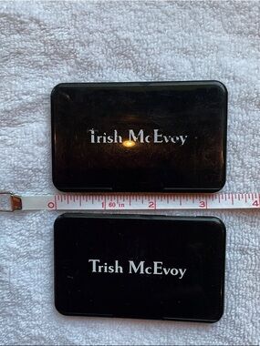 Trish McEvoy Black Compact Makeup